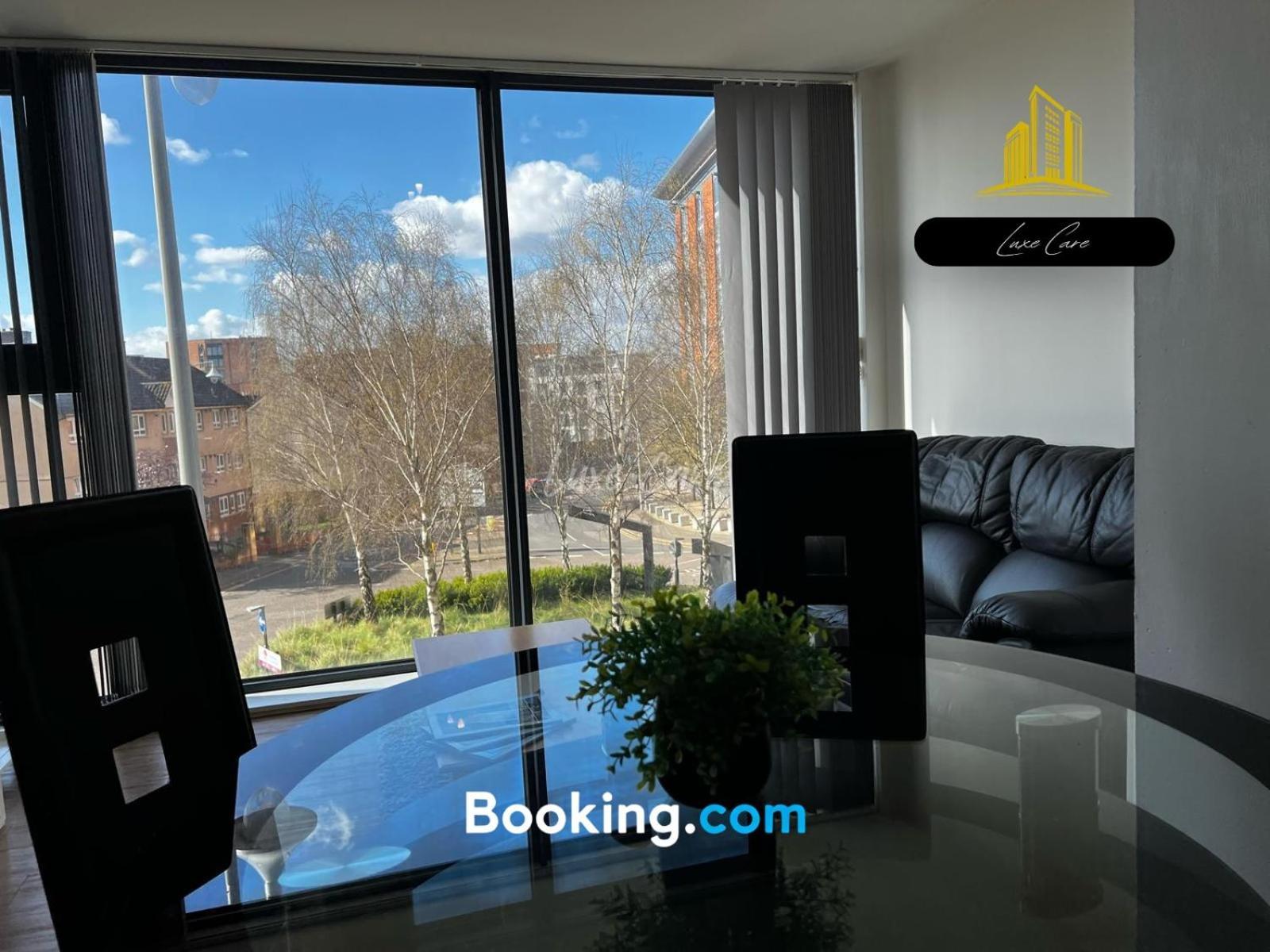 Last-Minute Specials L Book It Now L Sleeps Up To 4 L 2 Bed 2 Bath - Gym - Prime Birmingham Location L Jvt Short Lets Ngoại thất bức ảnh
