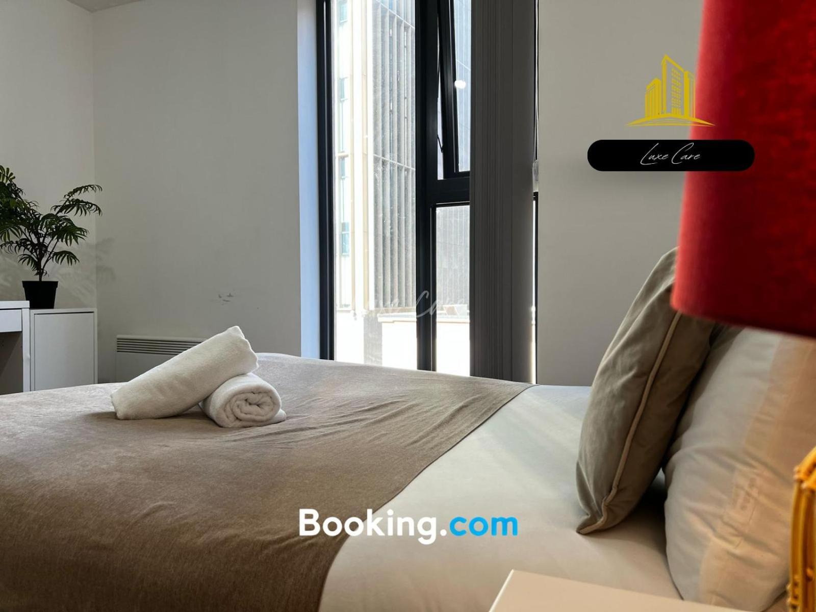 Last-Minute Specials L Book It Now L Sleeps Up To 4 L 2 Bed 2 Bath - Gym - Prime Birmingham Location L Jvt Short Lets Ngoại thất bức ảnh
